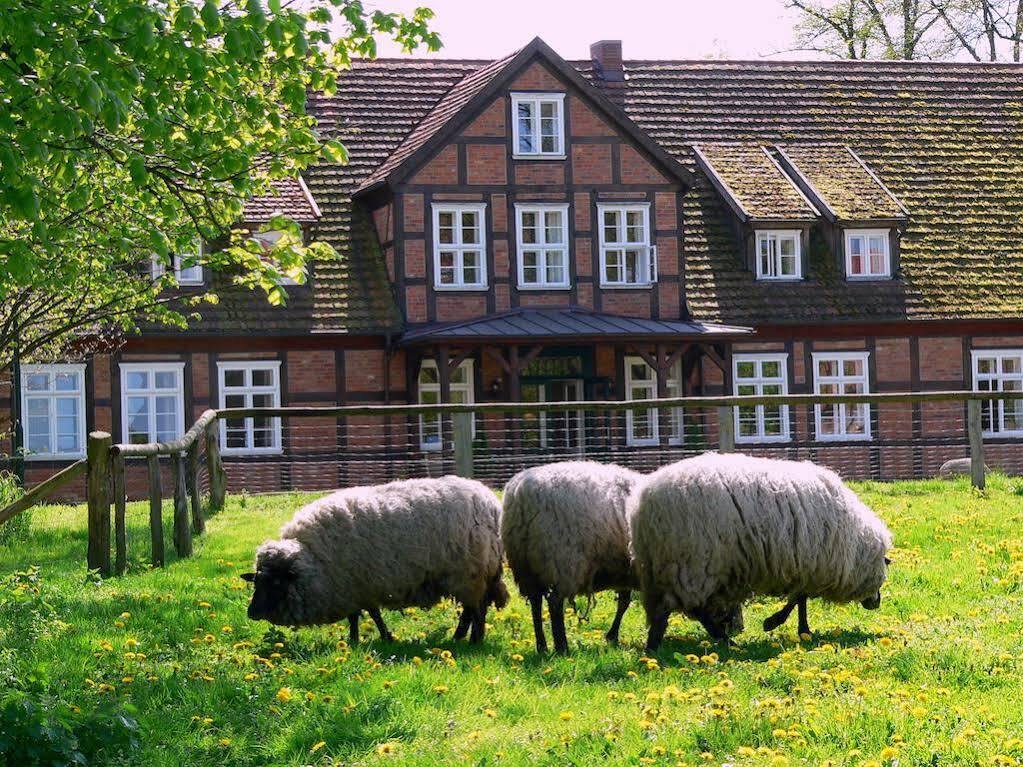 Gutshof Woldzegarten Hotel Exterior foto